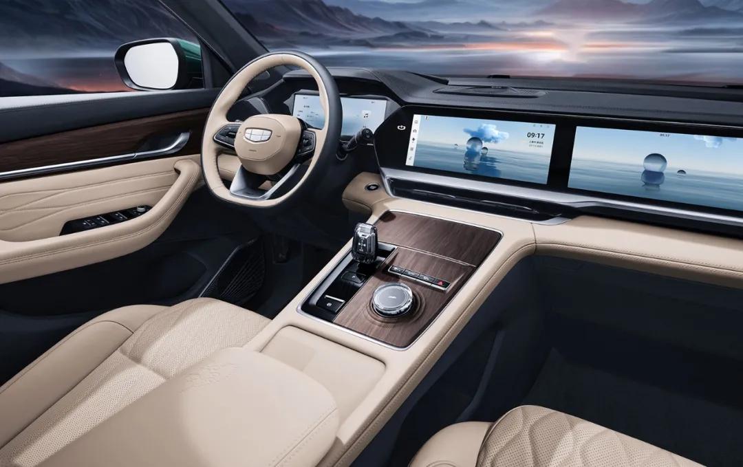 吉利星越L賣得好的理由?油車最重要是底盤,其次是引擎
