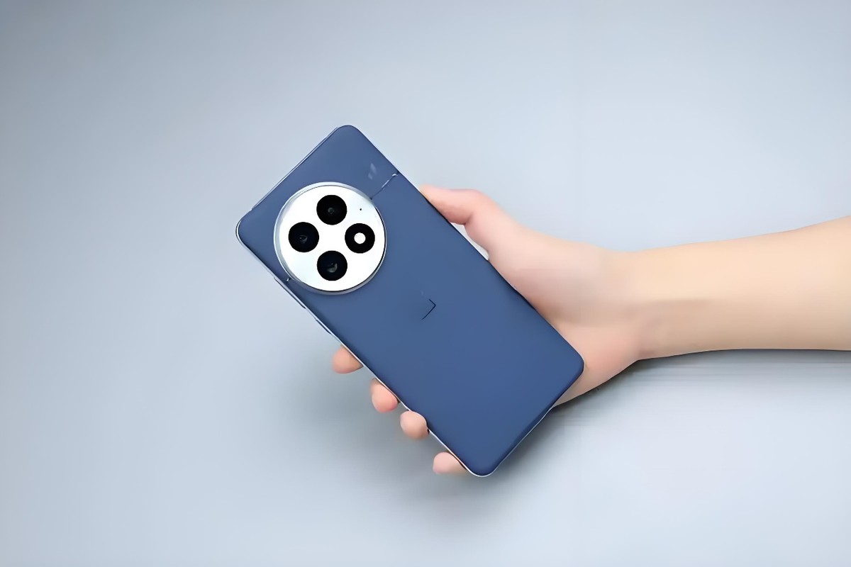 一加用力“過猛”,跌至3549元,驍龍8至尊版+2K屏+6000mAh