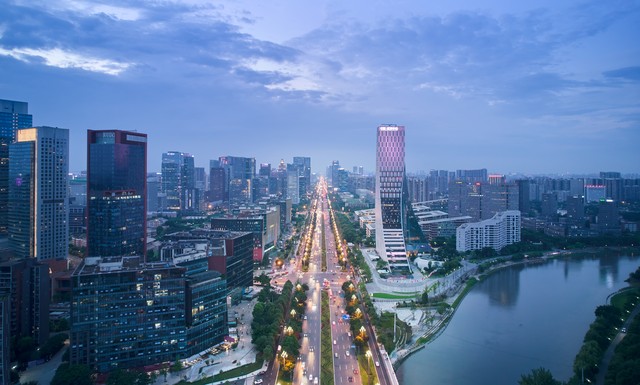 春節(jié)樓市異動(dòng)!2025年房價(jià)將上演“冰火三重天”?