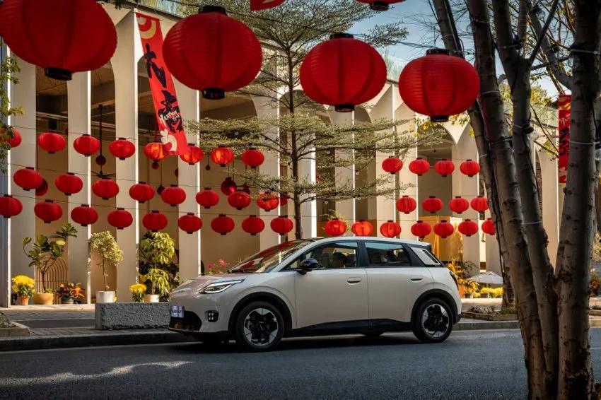 6萬(wàn)多的車(chē)開(kāi)出30萬(wàn)體驗(yàn)?埃安UT真做到了