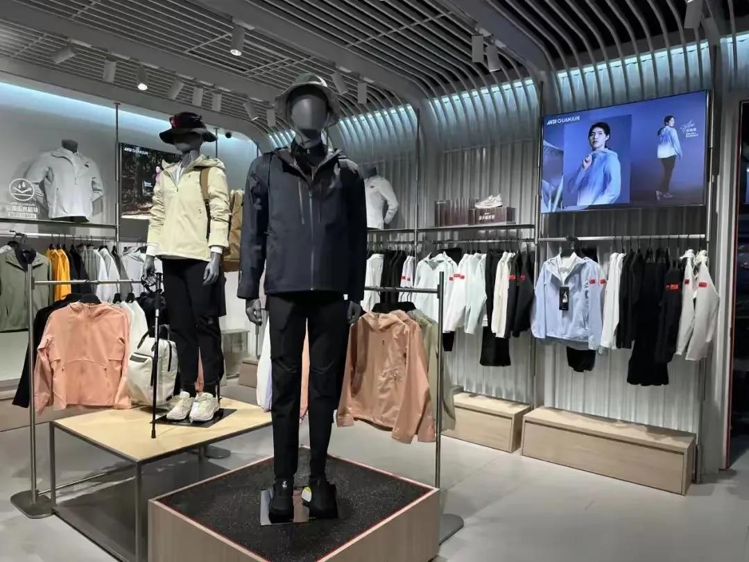 實體店VS電商,誰才是購物之王?