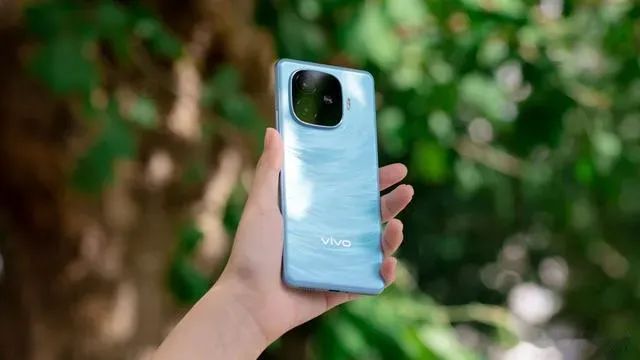 vivo不講武德,從2499元跌至1498元,6000mAh+120Hz+5000萬雙主攝