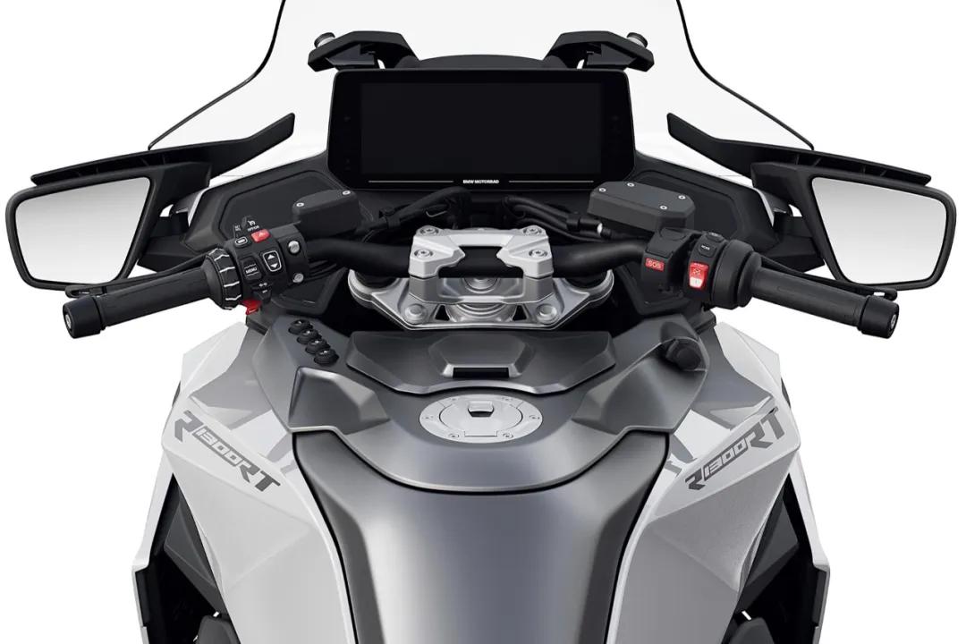 全新外觀又是瞇瞇眼,寶馬R1300RT海外上市,馬力逼近K1600