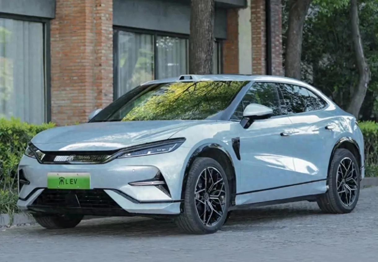 新能源車市火熱,比亞迪一家獨(dú)大?這背后隱藏著什么?
